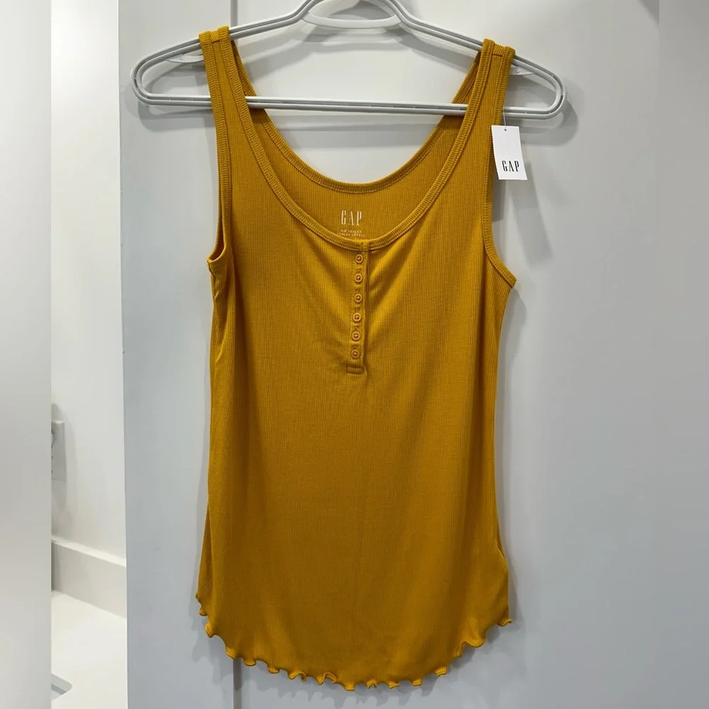 NWT Rib Henley Tank - Picture 1 of 1